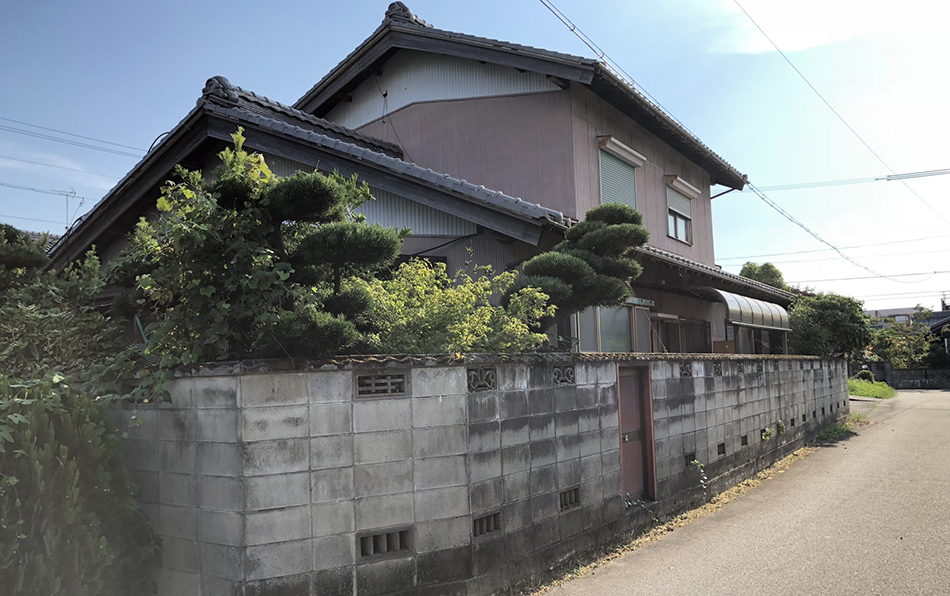 荷物が残ったままの実家の売却相談